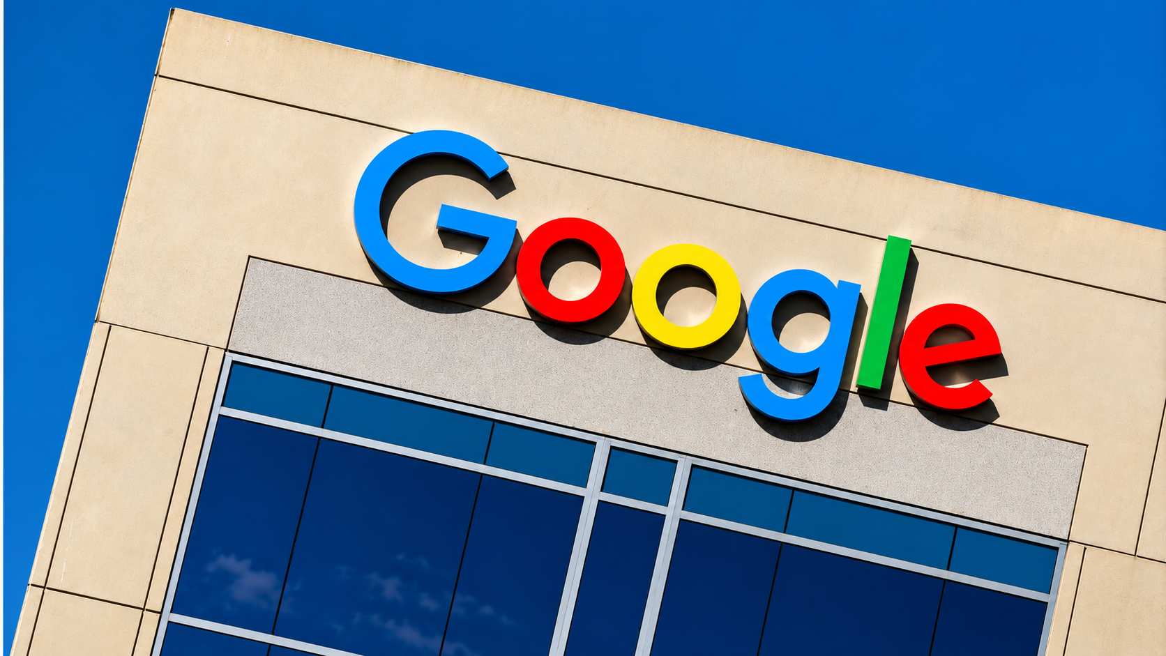 Google Challenges EU Search Data Order as AI Competition Rules Face Court Review